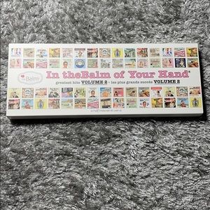 Brand new The balm eyeshadow palette